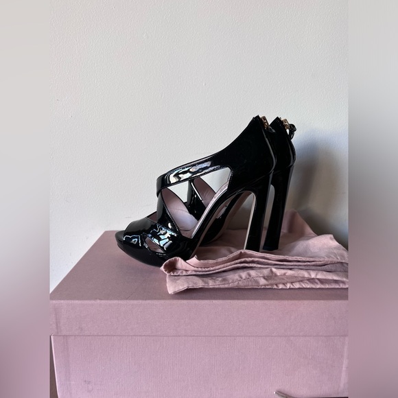 NIB Miu Miu Vernice Patent Leather Platform Sandals Black SZ 35.5 - Picture 5 of 5